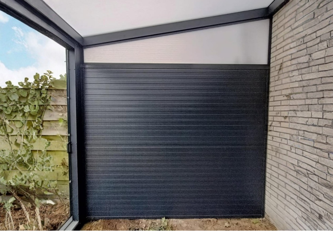 ALIMINIUM ZIJWAND EN POLYCARBON SPIE